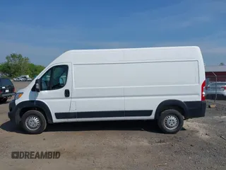 2025 Ram ProMaster Cargo Tradesman with VIN 3C6LRVDG6SE504125, listed as a IAAI auction lot 42158811 with 20,721 mi miles and . Bid and sale history available at carsss.com. Image 14.