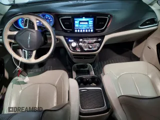 2017 Chrysler Pacifica Limited with VIN 2C4RC1GG3HR752008, listed as a Copart auction lot 50232125 with 125,994 mi miles and Salvage Title. Bid and sale history available at DreamBid. Image 8.