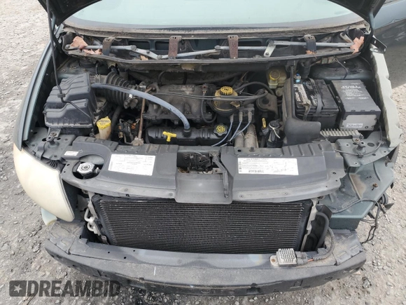 2001 Dodge Caravan ES with VIN 2B8GP54L01R117432, listed as a Copart auction lot 84896924 with 207,991 mi miles and Salvage Title. Bid and sale history available at carsss.com. Image 12.