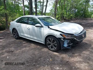 2021 Volkswagen Passat SE z VIN 1VWSA7A38MC014396, wystawiony jako IAAI lot #42201818 z przebiegiem 62 193 mil mil oraz . Historia ofert i sprzedaży dostępna na DreamBid. Obrazek 1.