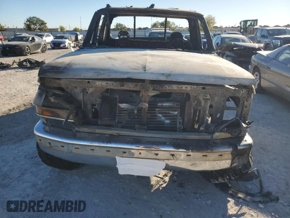 1993 Ford F-250 z VIN 2FTHF26H5PCB36444, wystawiony jako Copart lot #81555984 z przebiegiem Nie podano mil oraz Nie do naprawy • Non repairable. Historia ofert i sprzedaży dostępna na DreamBid. Obrazek 5.
