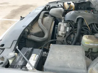 2002 GMC Sierra 1500 SLE с VIN 2GTEC19V121231109, выставлен на аукционе IAAI как лот 41906878 с пробегом 237 729 миль миль и . История ставок и продаж доступна на DreamBid. Изображение 18.