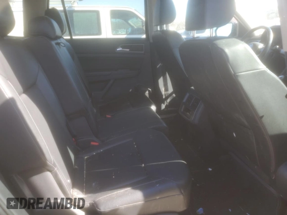 2018 Volkswagen Atlas SE с VIN 1V2CP2CA3JC596938, выставлен на аукционе Copart как лот 46811805 с пробегом 169 414 миль миль и Списание • Salvage title. История ставок и продаж доступна на DreamBid. Изображение 12.