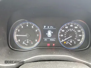 2021 Hyundai Kona SE z VIN KM8K1CAA7MU659637, wystawiony jako Copart lot #54394795 z przebiegiem 90 366 mil mil oraz Szkody całkowita. Historia ofert i sprzedaży dostępna na DreamBid. Obrazek 9.