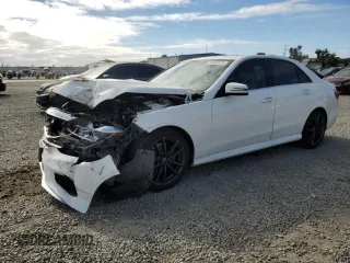 2016 Mercedes-Benz E 350 Sport with VIN WDDHF5KB3GB256120, listed as a Copart auction lot 53558525 with 128,522 mi miles and Salvage Title. Bid and sale history available at DreamBid. Image 1.