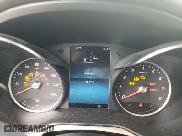 2022 Mercedes-Benz GLC 300 with VIN W1N0G8EB8NV352072, listed as a Copart auction lot 46617695 with 32,124 mi miles and Salvage Title. Bid and sale history available at DreamBid. Image 9.
