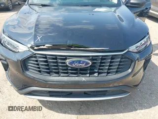 2024 Ford Escape Active with VIN 1FMCU9GN3RUA23622, listed as a IAAI auction lot 42133705 with 29,071 mi miles and . Bid and sale history available at DreamBid. Image 6.