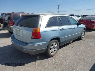2005 Chrysler Pacifica Touring z VIN 2C4GM68475R330521, wystawiony jako IAAI lot #40612905 z przebiegiem 128 406 mil mil oraz . Historia ofert i sprzedaży dostępna na DreamBid. Obrazek 4.