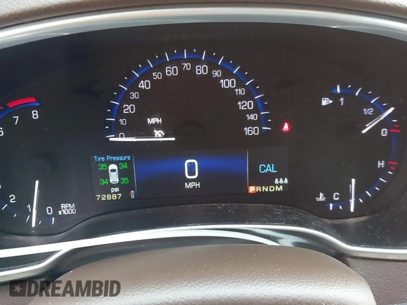 2016 Cadillac SRX Luxury Collection z VIN 3GYFNBE35GS566047, wystawiony jako IAAI lot #42201964 z przebiegiem 72 887 mil mil oraz . Historia ofert i sprzedaży dostępna na DreamBid. Obrazek 7.
