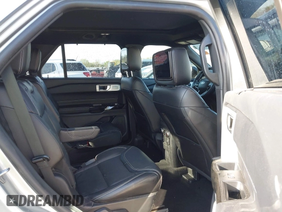 2022 Ford Explorer ST with VIN 1FM5K8GC8NGB07967, listed as a IAAI auction lot 41978884 with 30,419 mi miles. Bid and sale history available at carsss.com. Image 8.