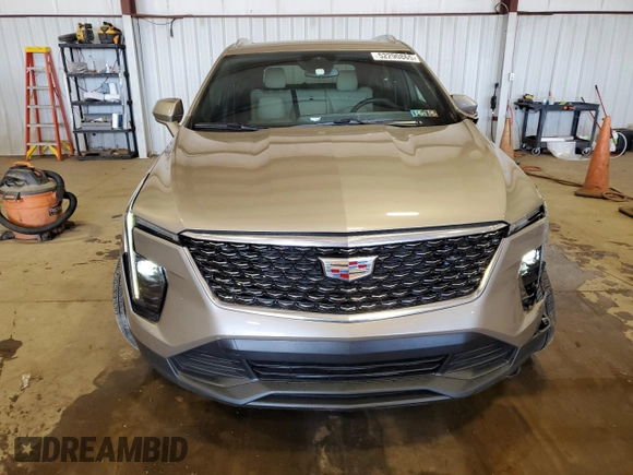 2024 Cadillac XT4 AWD Luxury with VIN 1GYFZBR48RF242850, listed as a Copart auction lot 52290865 with 1,524 mi miles and Salvage Title. Bid and sale history available at carsss.com. Image 5.