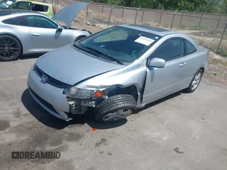 2008 Honda Civic EX-L z VIN 2HGFG12908H505214, wystawiony jako IAAI lot #42229144 z przebiegiem 172 749 mil mil oraz . Historia ofert i sprzedaży dostępna na DreamBid. Obrazek 2.