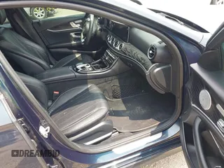 2017 Mercedes-Benz E 300 Luxury с VIN WDDZF4KB2HA012027, выставлен на аукционе IAAI как лот 42490873 с пробегом 95 361 миль миль и . История ставок и продаж доступна на DreamBid. Изображение 5.