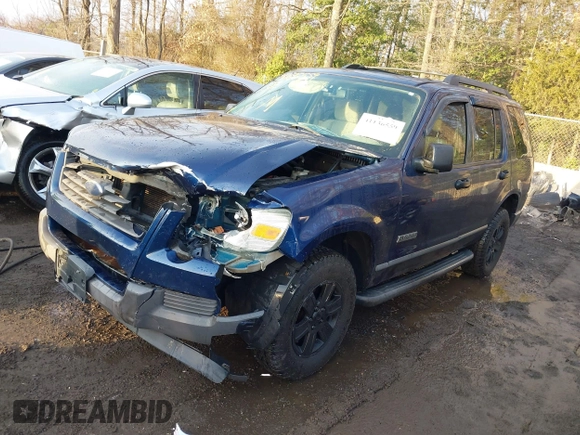 2006 Ford Explorer XLS with VIN 1FMEU62E26UA53768, listed as a IAAI auction lot 41136559 with 128,402 mi miles. Bid and sale history available at carsss.com. Image 17.