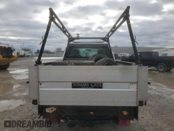 2015 Ford Super Duty F-250 SRW XL with VIN 1FTBF2A60FED59267, listed as a Copart auction lot 52991215 with 76,265 mi miles and Clean Title. Bid and sale history available at carsss.com. Image 6.