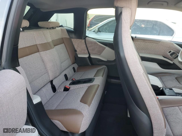 2019 BMW i3 with VIN WBY8P4C57K7D27696, listed as a Copart auction lot 85429264 with 32,219 mi miles and Salvage Title. Bid and sale history available at carsss.com. Image 10.