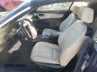 2013 BMW 1 Series 128i с VIN WBAUL7C56DVU09909, выставлен на аукционе Copart как лот 89133495 с пробегом Не указан миль и Списание • Salvage title. История ставок и продаж доступна на DreamBid. Изображение 7.