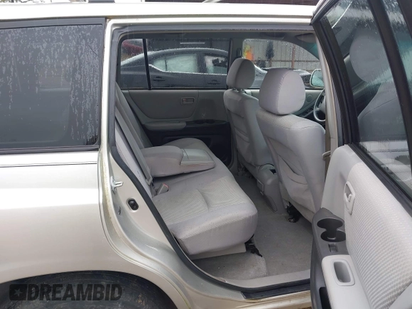2007 Toyota Highlander Hybrid with VIN JTEGW21A270020336, listed as a IAAI auction lot 42101720 with 206,279 mi miles. Bid and sale history available at carsss.com. Image 8.