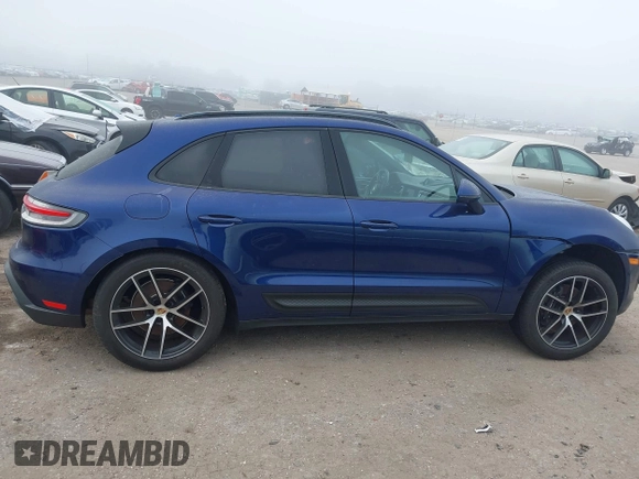 2023 Porsche Macan with VIN WP1AA2A5XPLB06079, listed as a IAAI auction lot 41399589 with 4,287 mi miles. Bid and sale history available at carsss.com. Image 13.