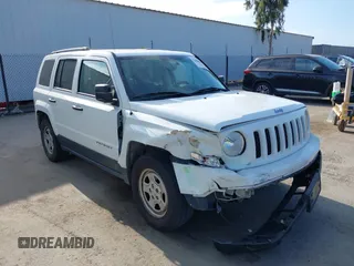 2016 Jeep Patriot Sport z VIN 1C4NJPBA0GD710763, wystawiony jako IAAI lot #42408584 z przebiegiem 155 136 mil mil oraz . Historia ofert i sprzedaży dostępna na DreamBid. Obrazek 6.