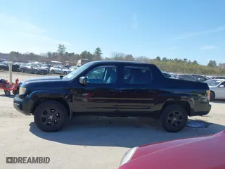 2008 Honda Ridgeline RTX with VIN 2HJYK16308H527737, listed as a IAAI auction lot 41793209 with 200,929 mi miles. Bid and sale history available at carsss.com. Image 14.