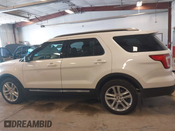 2017 Ford Explorer XLT with VIN 1FM5K8D88HGE06959, listed as a IAAI auction lot 42269672 with 87,372 mi miles and . Bid and sale history available at DreamBid. Image 14.