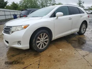 2010 Toyota Venza z VIN 4T3BA3BB5AU018092, wystawiony jako Copart lot #57825585 z przebiegiem 154 629 mil mil oraz Szkoda całkowita • Salvage title. Historia ofert i sprzedaży dostępna na DreamBid. Obrazek 1.