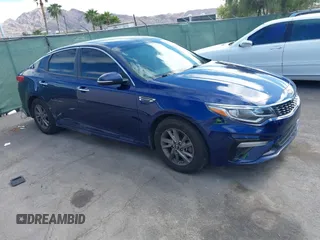 2020 Kia Optima LX z VIN 5XXGT4L3XLG386786, wystawiony jako IAAI lot #42121288 z przebiegiem 109 213 mil mil oraz . Historia ofert i sprzedaży dostępna na DreamBid. Obrazek 1.
