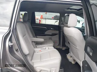 2015 Toyota Highlander Limited z VIN 5TDYKRFH0FS115864, wystawiony jako IAAI lot #42145018 z przebiegiem 149 670 mil mil oraz . Historia ofert i sprzedaży dostępna na DreamBid. Obrazek 8.