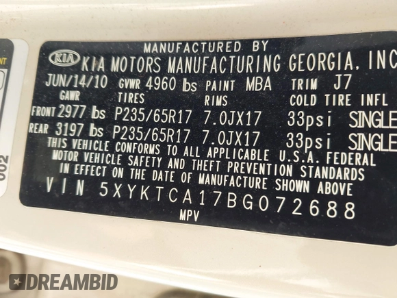 2011 Kia Sorento LX with VIN 5XYKTCA17BG072688, listed as a IAAI auction lot 41903687 with 222,025 mi miles and . Bid and sale history available at DreamBid. Image 9.