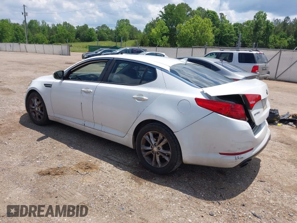 2013 Kia Optima LX z VIN 5XXGM4A79DG170660, wystawiony jako IAAI lot #42216942 z przebiegiem 210 481 mil mil oraz . Historia ofert i sprzedaży dostępna na DreamBid. Obrazek 3.