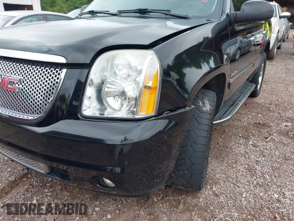 2013 GMC Yukon Denali z VIN 1GKS2EEFXDR305783, wystawiony jako IAAI lot #42305947 z przebiegiem 251 874 mil mil oraz . Historia ofert i sprzedaży dostępna na DreamBid. Obrazek 6.