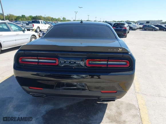 2021 Dodge Challenger R/T Scat Pack Widebody with VIN 2C3CDZFJ0MH526642, listed as a IAAI auction lot 41732334 with 43,391 mi miles. Bid and sale history available at carsss.com. Image 17.