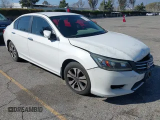 2015 Honda Accord Sedan LX with VIN 1HGCR2F33FA204165, listed as a IAAI auction lot 41631780 with 92,182 mi miles. Bid and sale history available at carsss.com. Image 1.