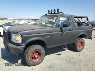 1993 Ford Bronco Custom with VIN 1FMEU15H0PLA22387, listed as a Copart auction lot 65433825 with Not provided miles and Clean title. Bid and sale history available at DreamBid. Image 1.