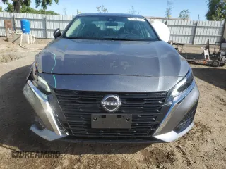 2025 Nissan Altima SV z VIN 1N4BL4DV5SN350734, wystawiony jako Copart lot #56955085 z przebiegiem 6 140 mil mil oraz Szkoda całkowita • Salvage title. Historia ofert i sprzedaży dostępna na DreamBid. Obrazek 5.
