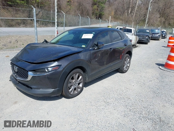 2021 Mazda CX-30 Select with VIN 3MVDMBBL5MM224326, listed as a IAAI auction lot 41821723 with 1 mi miles. Bid and sale history available at carsss.com. Image 2.