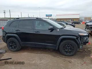 2017 Jeep Cherokee Trailhawk с VIN 1C4PJMBS9HW547360, выставлен на аукционе IAAI как лот 42042363 с пробегом 146 482 миль миль и . История ставок и продаж доступна на DreamBid. Изображение 14.