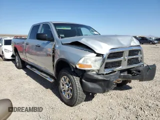 2011 Ram 2500 SLT z VIN 3D7TT2CT0BG508088, wystawiony jako Copart lot #57180845 z przebiegiem 111 311 mil mil oraz Szkoda całkowita • Salvage title. Historia ofert i sprzedaży dostępna na DreamBid. Obrazek 4.