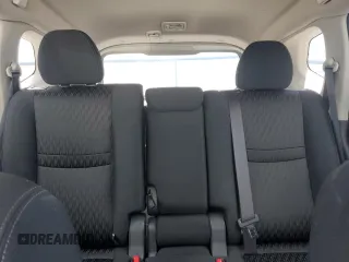 2017 Nissan Rogue SV с VIN KNMAT2MT3HP614300, выставлен на аукционе Copart как лот 57477085 с пробегом 113 900 миль миль и Списание • Salvage title. История ставок и продаж доступна на DreamBid. Изображение 10.