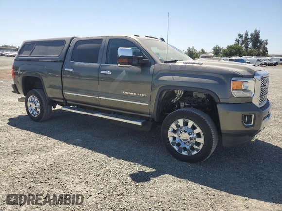 2018 GMC Sierra 2500HD Denali z VIN 1GT12UEY6JF101420, wystawiony jako Copart lot #55831995 z przebiegiem 17 288 mil mil oraz Czysty tytuł • Clean title. Historia ofert i sprzedaży dostępna na DreamBid. Obrazek 4.