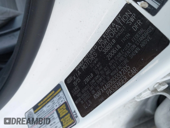 2016 Kia Forte LX with VIN KNAFX4A60G5552205, listed as a IAAI auction lot 42065506 with 212,122 mi miles. Bid and sale history available at carsss.com. Image 9.