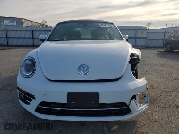 2019 Volkswagen Beetle SE with VIN 3VWJD7AT9KM720369, listed as a Copart auction lot 43407005 with Not provided miles and Salvage title. Bid and sale history available at DreamBid. Image 5.
