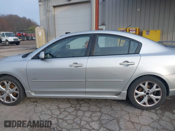 2007 Mazda 3 s Touring with VIN JM1BK323071652925, listed as a IAAI auction lot 41899680 with Not Provided miles. Bid and sale history available at carsss.com. Image 13.