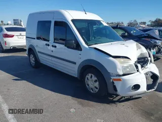 2013 Ford Transit Connect XLT z VIN NM0LS6BN7DT133925, wystawiony jako IAAI lot #41843878 z przebiegiem 120 425 mil mil oraz . Historia ofert i sprzedaży dostępna na DreamBid. Obrazek 1.