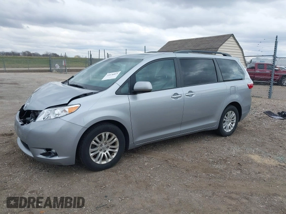 2017 Toyota Sienna XLE Auto Access Seat with VIN 5TDYZ3DC5HS876635, listed as a IAAI auction lot 41874863 with 89,292 mi miles and . Bid and sale history available at DreamBid. Image 18.