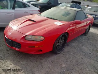 2002 Chevrolet Camaro Z28 with VIN 2G1FP22G522140602, listed as a IAAI auction lot 41930950 with 156,098 mi miles. Bid and sale history available at carsss.com. Image 2.