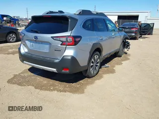 2024 Subaru Outback Touring z VIN 4S4BTAPC0R3269130, wystawiony jako IAAI lot #41764796 z przebiegiem 21 271 mil mil oraz . Historia ofert i sprzedaży dostępna na DreamBid. Obrazek 4.