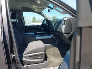 2015 Chevrolet Silverado 1500 LT with VIN 3GCUKREC8FG510992, listed as a IAAI auction lot 41966354 with 176,347 mi miles. Bid and sale history available at carsss.com. Image 5.