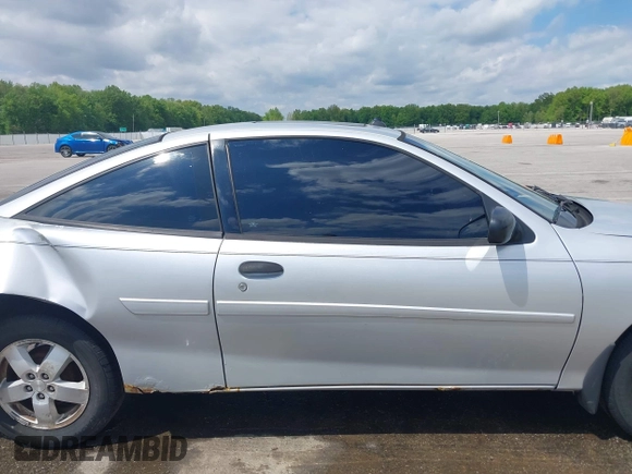 2004 Chevrolet Cavalier LS z VIN 1G1JF12F647201417, wystawiony jako IAAI lot #42189186 z przebiegiem 165 050 mil mil oraz . Historia ofert i sprzedaży dostępna na DreamBid. Obrazek 13.